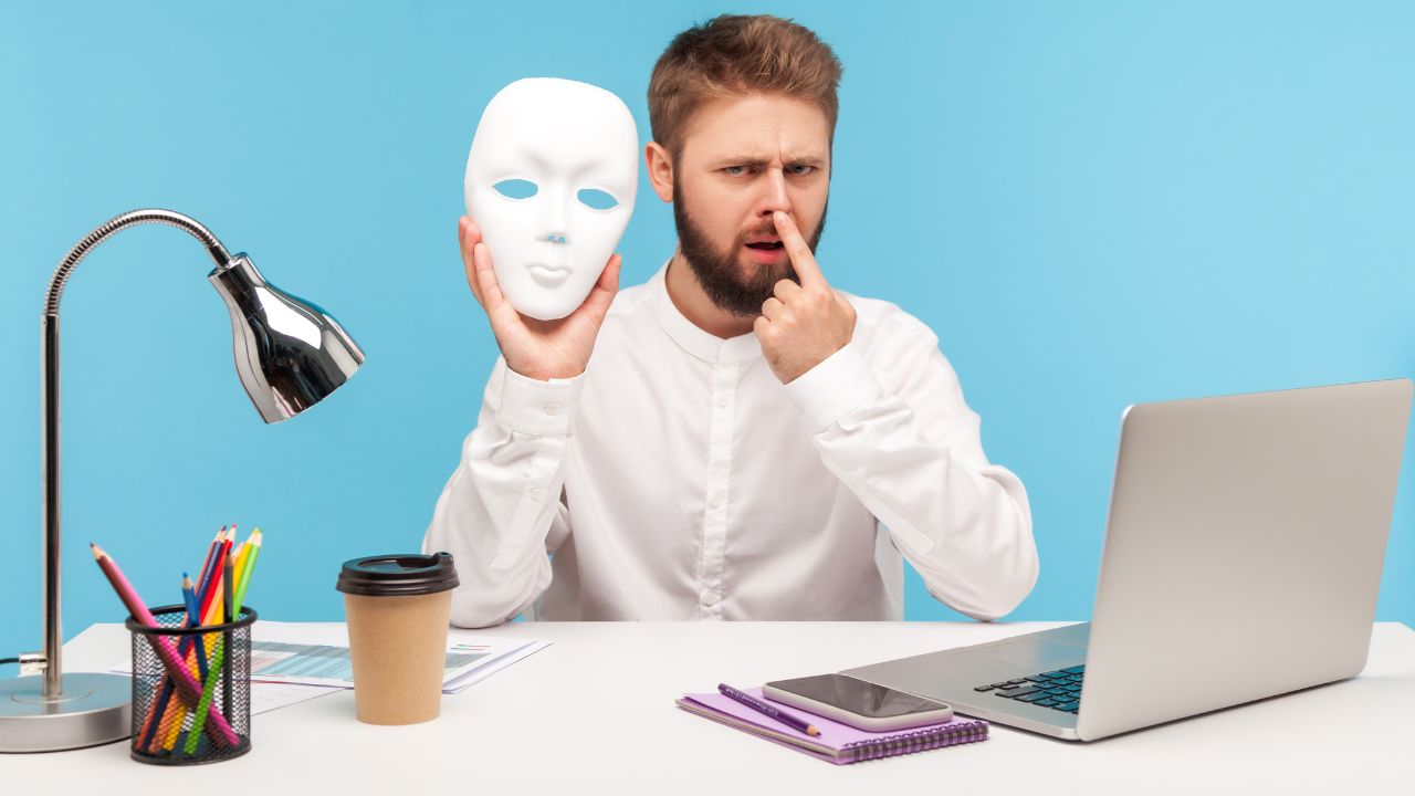 Fingiu doença para faltar ao trabalho? Um CID pode te entregar