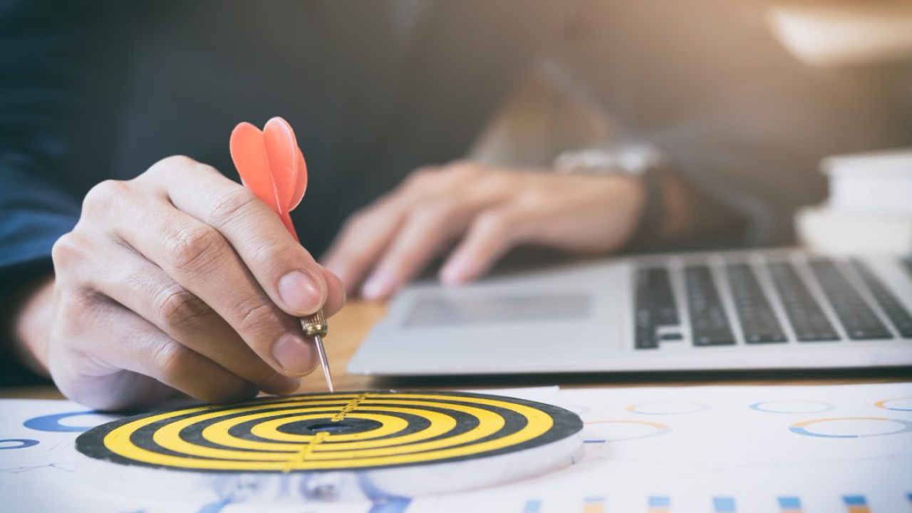 Como uma empresa líder e um líder devem ser!