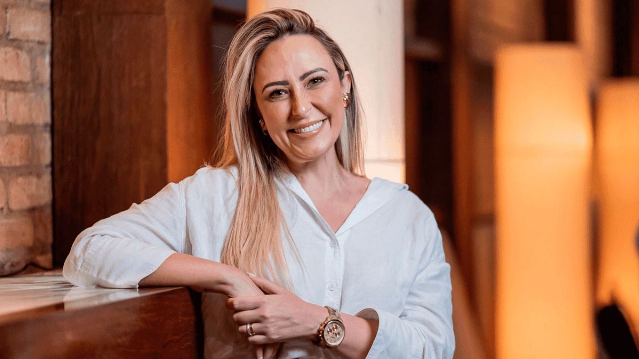 Carolina Ferreira assume a diretoria de Pessoas e ESG da Alelo